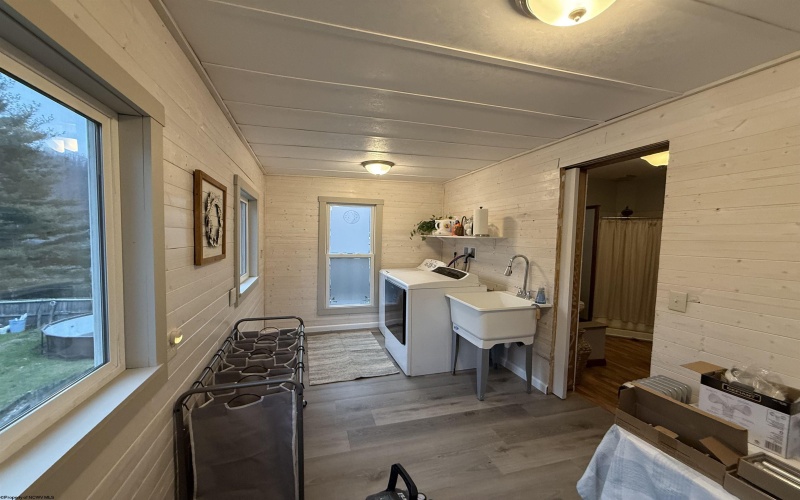 221 Meadow Avenue, Mannington, West Virginia 26582, 2 Bedrooms Bedrooms, 7 Rooms Rooms,1 BathroomBathrooms,Single Family Detached,For Sale,Meadow,10162803 221 Meadow Avenue, Mannington, West Virginia 26582, 2 Bedrooms Bedrooms, 7 Rooms Rooms,1 BathroomBathrooms,Single Family Detached,For Sale,Meadow,10162803