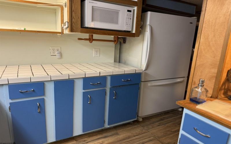 221 Meadow Avenue, Mannington, West Virginia 26582, 2 Bedrooms Bedrooms, 7 Rooms Rooms,1 BathroomBathrooms,Single Family Detached,For Sale,Meadow,10162803 221 Meadow Avenue, Mannington, West Virginia 26582, 2 Bedrooms Bedrooms, 7 Rooms Rooms,1 BathroomBathrooms,Single Family Detached,For Sale,Meadow,10162803