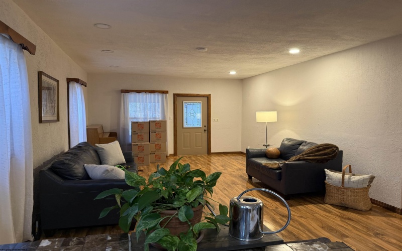 221 Meadow Avenue, Mannington, West Virginia 26582, 2 Bedrooms Bedrooms, 7 Rooms Rooms,1 BathroomBathrooms,Single Family Detached,For Sale,Meadow,10162803 221 Meadow Avenue, Mannington, West Virginia 26582, 2 Bedrooms Bedrooms, 7 Rooms Rooms,1 BathroomBathrooms,Single Family Detached,For Sale,Meadow,10162803