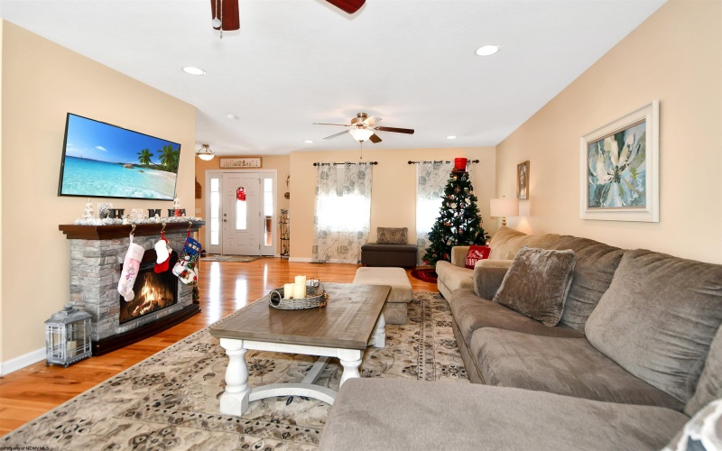 119 Brookdale Drive, Morgantown, West Virginia 26508, 5 Bedrooms Bedrooms, 10 Rooms Rooms,3 BathroomsBathrooms,Single Family Detached,For Sale,Brookdale,10162809 119 Brookdale Drive, Morgantown, West Virginia 26508, 5 Bedrooms Bedrooms, 10 Rooms Rooms,3 BathroomsBathrooms,Single Family Detached,For Sale,Brookdale,10162809