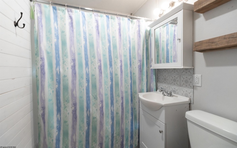 685 Custer Street, Clarksburg, West Virginia 26301, 2 Bedrooms Bedrooms, 4 Rooms Rooms,1 BathroomBathrooms,Single Family Detached,For Sale,Custer,10162812