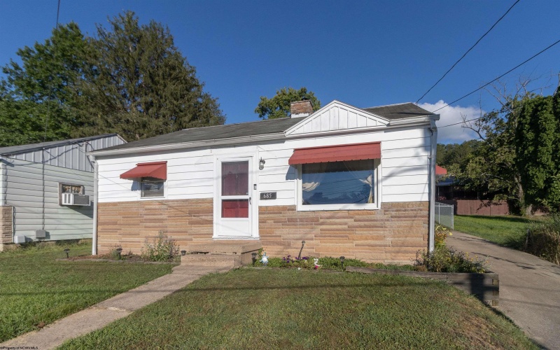 685 Custer Street, Clarksburg, West Virginia 26301, 2 Bedrooms Bedrooms, 4 Rooms Rooms,1 BathroomBathrooms,Single Family Detached,For Sale,Custer,10162812