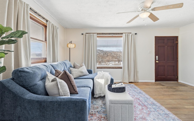 685 Custer Street, Clarksburg, West Virginia 26301, 2 Bedrooms Bedrooms, 4 Rooms Rooms,1 BathroomBathrooms,Single Family Detached,For Sale,Custer,10162812