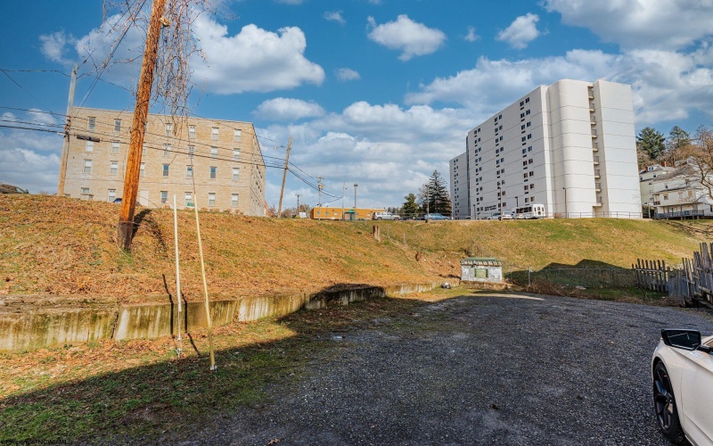 336-340 Willey Street, Morgantown, West Virginia 26505, ,Multi-unit/income,For Sale,Willey,10162819