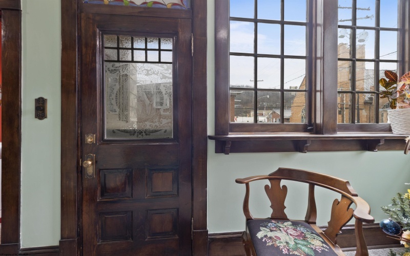 306 Main Avenue, Weston, West Virginia 26452, 4 Bedrooms Bedrooms, 16 Rooms Rooms,2 BathroomsBathrooms,Single Family Detached,For Sale,Main,10162811