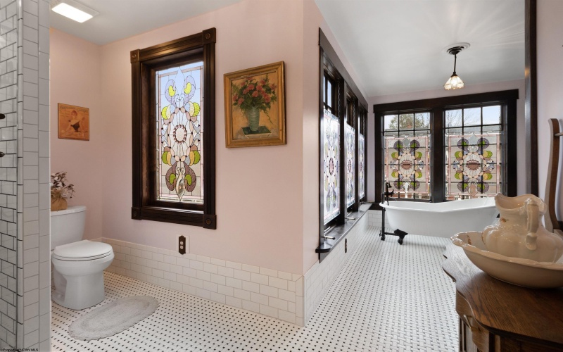 306 Main Avenue, Weston, West Virginia 26452, 4 Bedrooms Bedrooms, 16 Rooms Rooms,2 BathroomsBathrooms,Single Family Detached,For Sale,Main,10162811