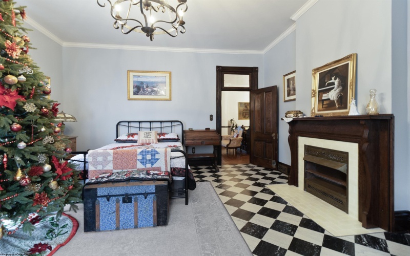 306 Main Avenue, Weston, West Virginia 26452, 4 Bedrooms Bedrooms, 16 Rooms Rooms,2 BathroomsBathrooms,Single Family Detached,For Sale,Main,10162811