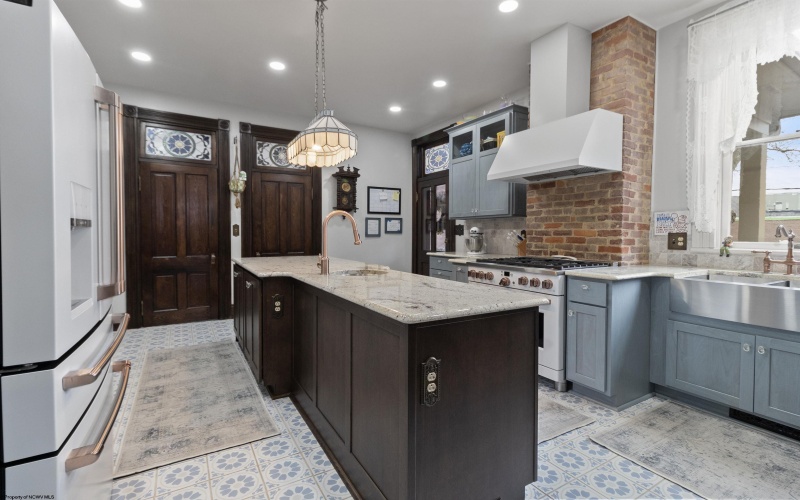 306 Main Avenue, Weston, West Virginia 26452, 4 Bedrooms Bedrooms, 16 Rooms Rooms,2 BathroomsBathrooms,Single Family Detached,For Sale,Main,10162811