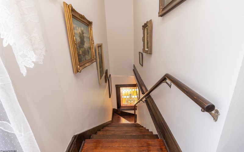 306 Main Avenue, Weston, West Virginia 26452, 4 Bedrooms Bedrooms, 16 Rooms Rooms,2 BathroomsBathrooms,Single Family Detached,For Sale,Main,10162811