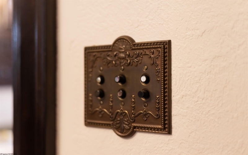 306 Main Avenue, Weston, West Virginia 26452, 4 Bedrooms Bedrooms, 16 Rooms Rooms,2 BathroomsBathrooms,Single Family Detached,For Sale,Main,10162811