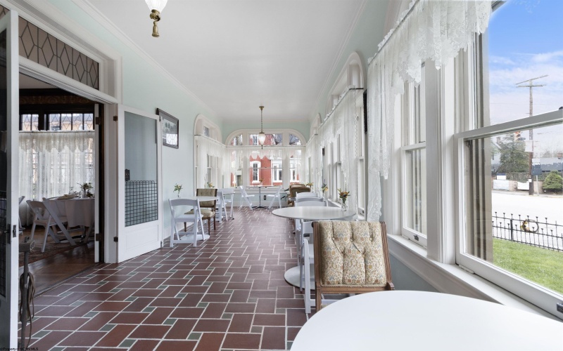 306 Main Avenue, Weston, West Virginia 26452, 4 Bedrooms Bedrooms, 16 Rooms Rooms,2 BathroomsBathrooms,Single Family Detached,For Sale,Main,10162811