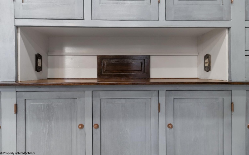 306 Main Avenue, Weston, West Virginia 26452, 4 Bedrooms Bedrooms, 16 Rooms Rooms,2 BathroomsBathrooms,Single Family Detached,For Sale,Main,10162811