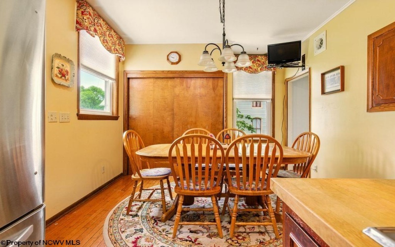 159 Main Street, Clarksburg, West Virginia 26301, 5 Bedrooms Bedrooms, 9 Rooms Rooms,3 BathroomsBathrooms,Single Family Detached,For Sale,Main,10160039