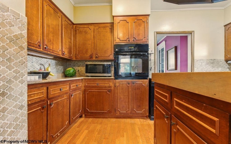 159 Main Street, Clarksburg, West Virginia 26301, 5 Bedrooms Bedrooms, 9 Rooms Rooms,3 BathroomsBathrooms,Single Family Detached,For Sale,Main,10160039