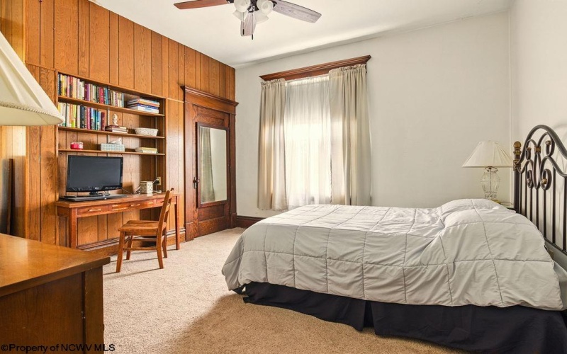 159 Main Street, Clarksburg, West Virginia 26301, 5 Bedrooms Bedrooms, 9 Rooms Rooms,3 BathroomsBathrooms,Single Family Detached,For Sale,Main,10160039