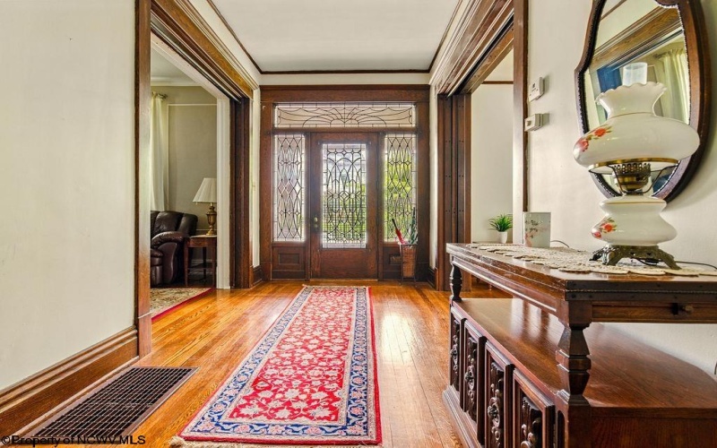 159 Main Street, Clarksburg, West Virginia 26301, 5 Bedrooms Bedrooms, 9 Rooms Rooms,3 BathroomsBathrooms,Single Family Detached,For Sale,Main,10160039