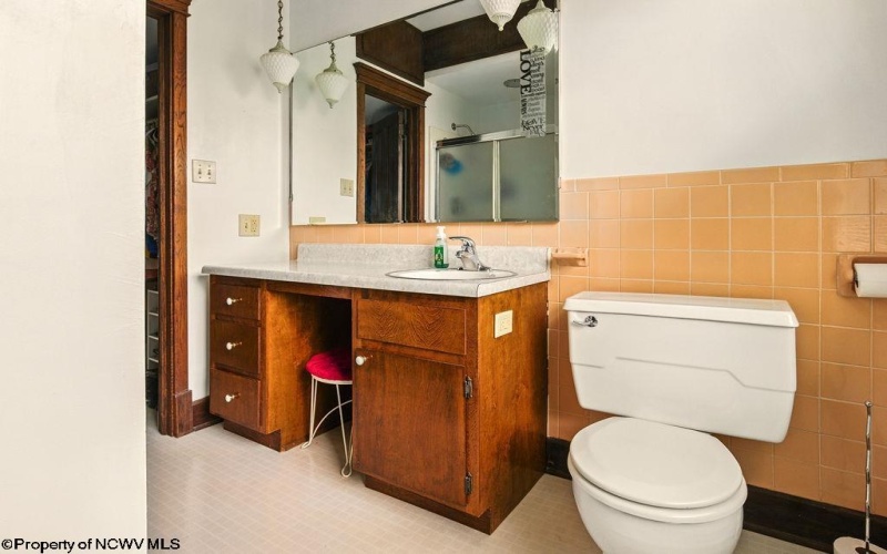 159 Main Street, Clarksburg, West Virginia 26301, 5 Bedrooms Bedrooms, 9 Rooms Rooms,3 BathroomsBathrooms,Single Family Detached,For Sale,Main,10160039