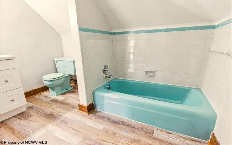 159 Main Street, Clarksburg, West Virginia 26301, 5 Bedrooms Bedrooms, 9 Rooms Rooms,3 BathroomsBathrooms,Single Family Detached,For Sale,Main,10160039