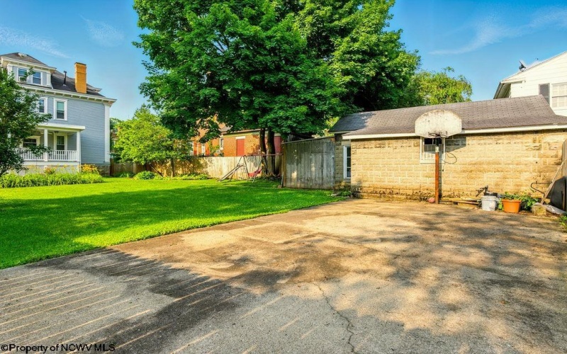 159 Main Street, Clarksburg, West Virginia 26301, 5 Bedrooms Bedrooms, 9 Rooms Rooms,3 BathroomsBathrooms,Single Family Detached,For Sale,Main,10160039