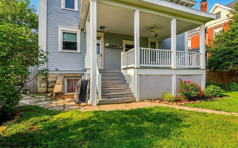 159 Main Street, Clarksburg, West Virginia 26301, 5 Bedrooms Bedrooms, 9 Rooms Rooms,3 BathroomsBathrooms,Single Family Detached,For Sale,Main,10160039