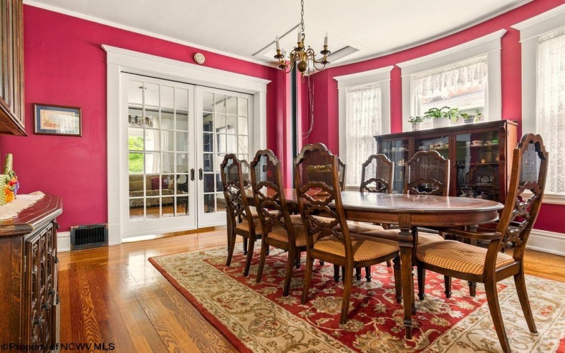 159 Main Street, Clarksburg, West Virginia 26301, 5 Bedrooms Bedrooms, 9 Rooms Rooms,3 BathroomsBathrooms,Single Family Detached,For Sale,Main,10160039