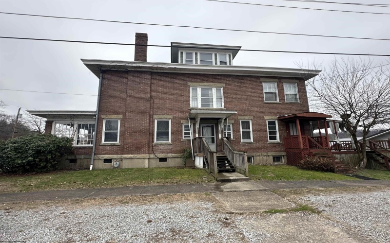 131 7th Street, Weston, West Virginia 26452, 5 Bedrooms Bedrooms, 10 Rooms Rooms,2 BathroomsBathrooms,Single Family Detached,For Sale,7th,10162820