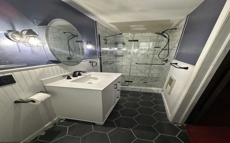 131 7th Street, Weston, West Virginia 26452, 5 Bedrooms Bedrooms, 10 Rooms Rooms,2 BathroomsBathrooms,Single Family Detached,For Sale,7th,10162820