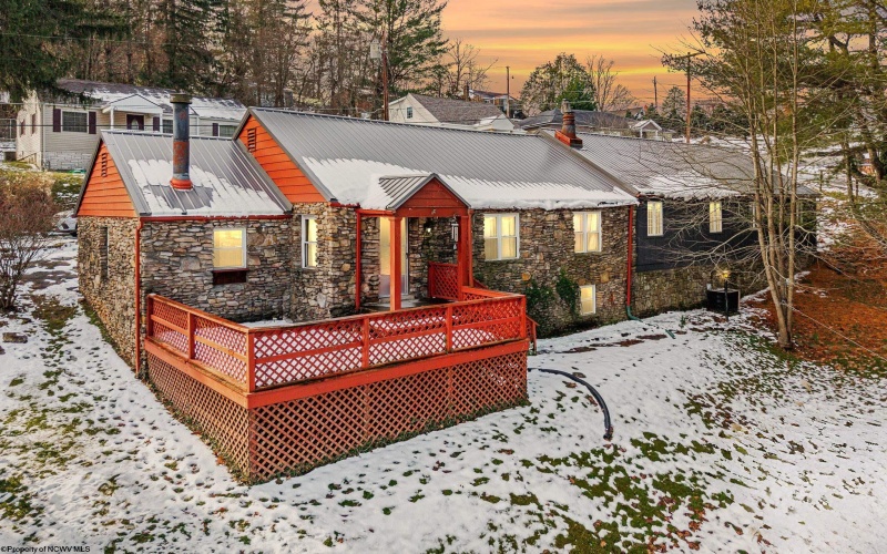 1140 Sunset Drive, Fairmont, West Virginia 26554, 3 Bedrooms Bedrooms, 11 Rooms Rooms,2 BathroomsBathrooms,Single Family Detached,For Sale,Sunset,10162831