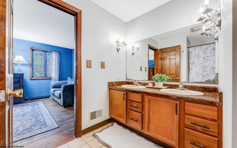 1140 Sunset Drive, Fairmont, West Virginia 26554, 3 Bedrooms Bedrooms, 11 Rooms Rooms,2 BathroomsBathrooms,Single Family Detached,For Sale,Sunset,10162831