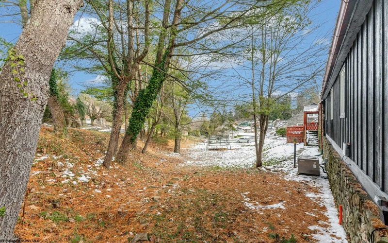 1140 Sunset Drive, Fairmont, West Virginia 26554, 3 Bedrooms Bedrooms, 11 Rooms Rooms,2 BathroomsBathrooms,Single Family Detached,For Sale,Sunset,10162831