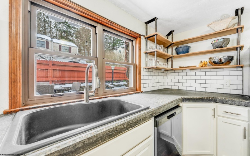 1140 Sunset Drive, Fairmont, West Virginia 26554, 3 Bedrooms Bedrooms, 11 Rooms Rooms,2 BathroomsBathrooms,Single Family Detached,For Sale,Sunset,10162831