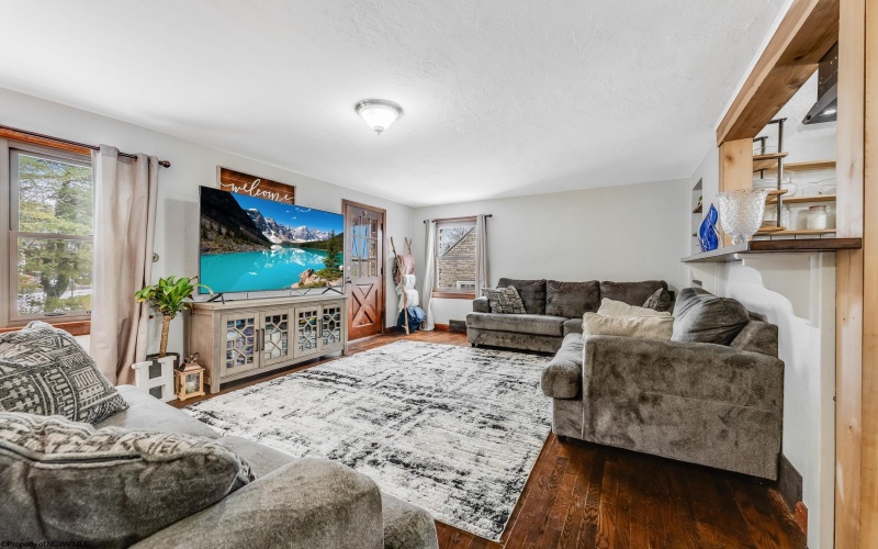 1140 Sunset Drive, Fairmont, West Virginia 26554, 3 Bedrooms Bedrooms, 11 Rooms Rooms,2 BathroomsBathrooms,Single Family Detached,For Sale,Sunset,10162831