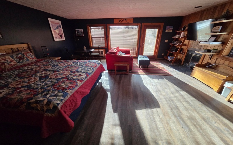 16 Grizzly Way, Davis, West Virginia 26260-0000, 1 Bedroom Bedrooms, 2 Rooms Rooms,1 BathroomBathrooms,Single Family Attached,For Sale,Grizzly,10162823