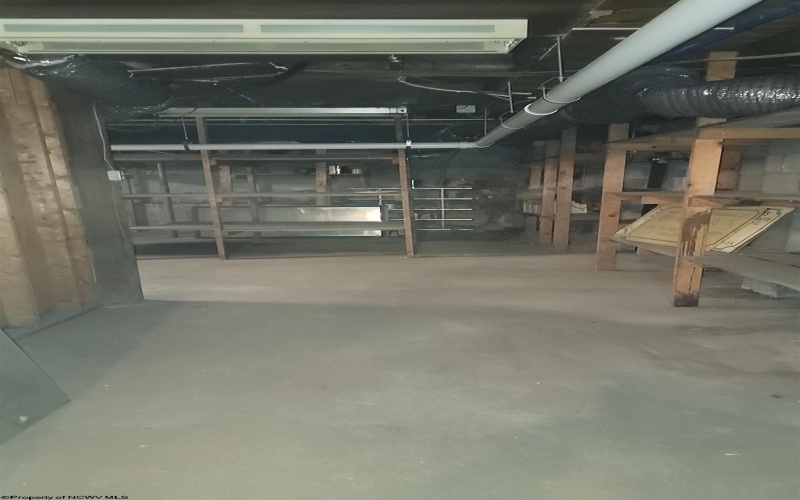 2045 University Avenue, Morgantown, West Virginia 26505, ,Multi-unit/income,For Sale,University,10162829