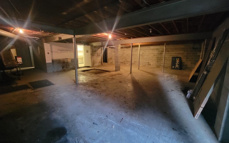 2045 University Avenue, Morgantown, West Virginia 26505, ,Multi-unit/income,For Sale,University,10162829