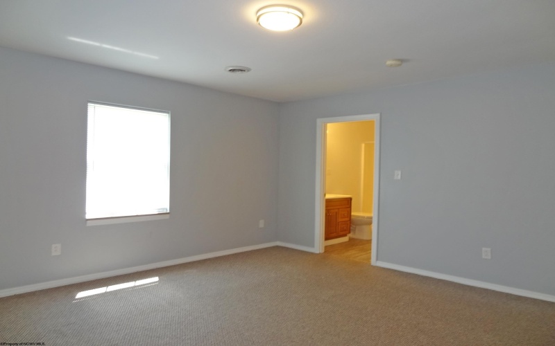 1002 Bakers Ridge Road, Morgantown, West Virginia 26508, 3 Bedrooms Bedrooms, 7 Rooms Rooms,2 BathroomsBathrooms,Residential Rentals,For Rent,Bakers Ridge,10162824