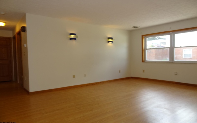 1541 Bergamont Street, Morgantown, West Virginia 26505, 3 Bedrooms Bedrooms, 5 Rooms Rooms,2 BathroomsBathrooms,Residential Rentals,For Rent,Bergamont,10162825