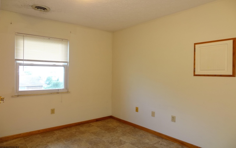 1541 Bergamont Street, Morgantown, West Virginia 26505, 3 Bedrooms Bedrooms, 5 Rooms Rooms,2 BathroomsBathrooms,Residential Rentals,For Rent,Bergamont,10162825