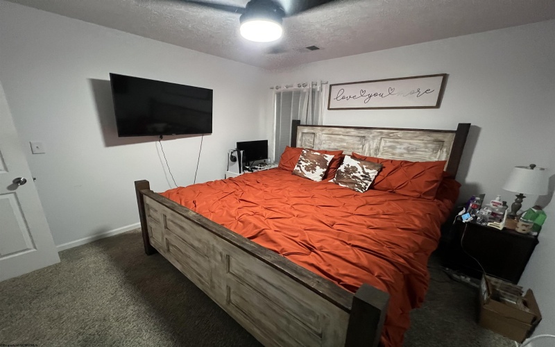 1255 Bellaire Street, Fairmont, West Virginia 26554, 3 Bedrooms Bedrooms, 6 Rooms Rooms,1 BathroomBathrooms,Single Family Detached,For Sale,Bellaire,10162822