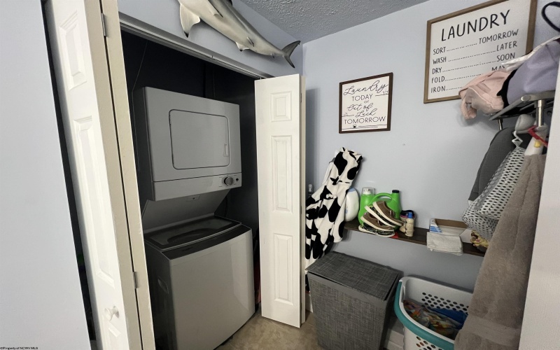 1255 Bellaire Street, Fairmont, West Virginia 26554, 3 Bedrooms Bedrooms, 6 Rooms Rooms,1 BathroomBathrooms,Single Family Detached,For Sale,Bellaire,10162822