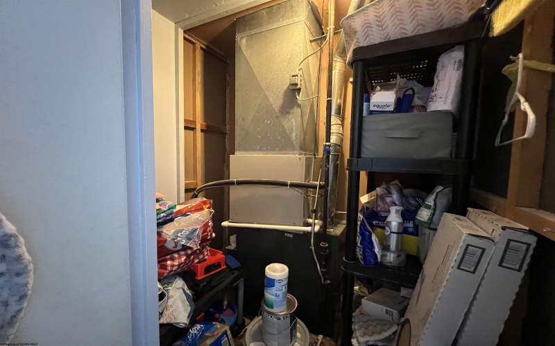 1255 Bellaire Street, Fairmont, West Virginia 26554, 3 Bedrooms Bedrooms, 6 Rooms Rooms,1 BathroomBathrooms,Single Family Detached,For Sale,Bellaire,10162822