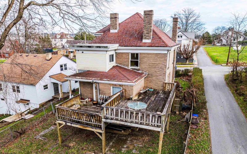 30 West Street, Westover, West Virginia 26501, 4 Bedrooms Bedrooms, 8 Rooms Rooms,1 BathroomBathrooms,Single Family Detached,For Sale,West,10162821