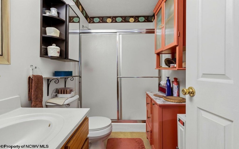 1805 23rd Street, Clarksburg, West Virginia 26301-1530, 3 Bedrooms Bedrooms, 5 Rooms Rooms,2 BathroomsBathrooms,Single Family Detached,For Sale,23rd,10162828