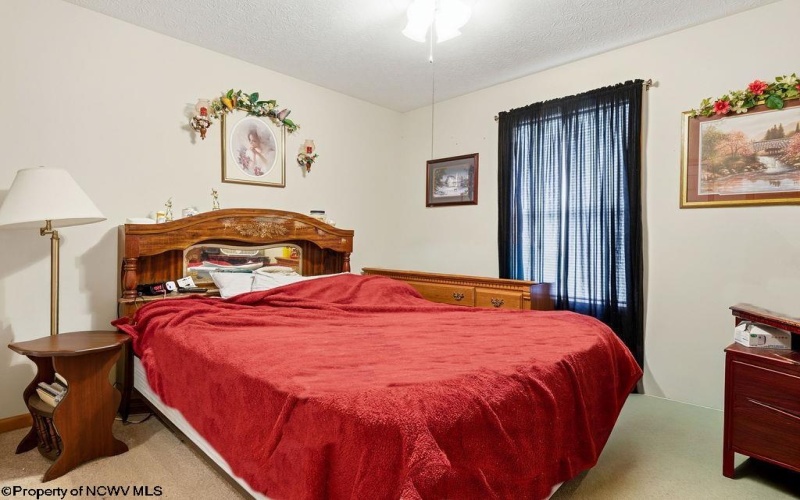 1805 23rd Street, Clarksburg, West Virginia 26301-1530, 3 Bedrooms Bedrooms, 5 Rooms Rooms,2 BathroomsBathrooms,Single Family Detached,For Sale,23rd,10162828