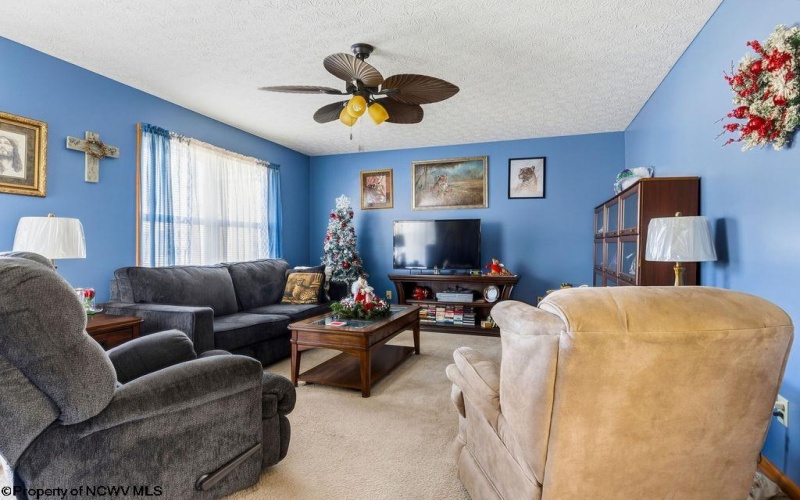 1805 23rd Street, Clarksburg, West Virginia 26301-1530, 3 Bedrooms Bedrooms, 5 Rooms Rooms,2 BathroomsBathrooms,Single Family Detached,For Sale,23rd,10162828