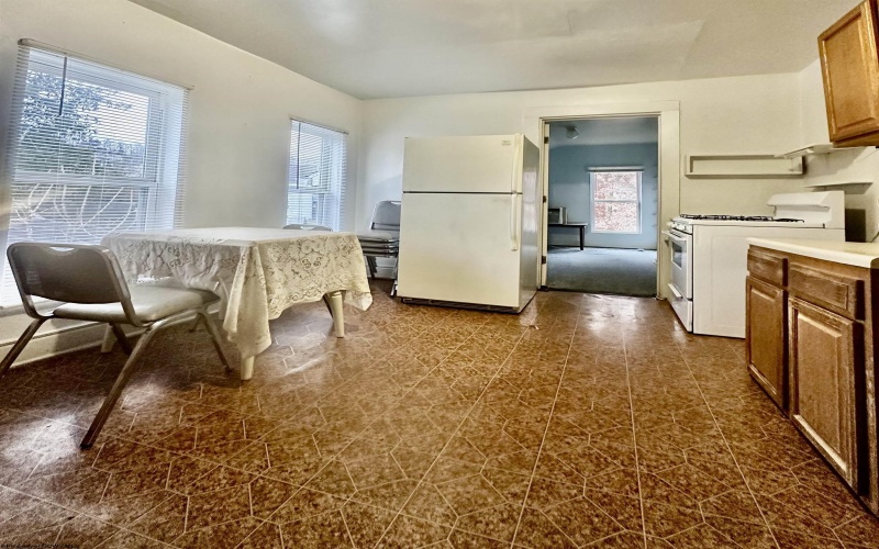 628 Brandon Unit 6 Street, Morgantown, West Virginia 26501, 2 Bedrooms Bedrooms, 4 Rooms Rooms,1 BathroomBathrooms,Residential Rentals,For Rent,Brandon Unit 6,10162833