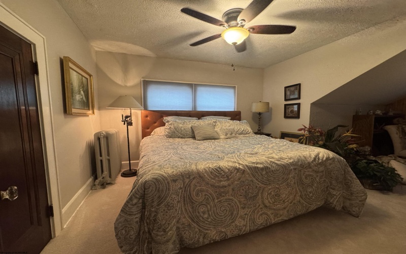 815 Fourth Street, Fairmont, West Virginia 26554, 5 Bedrooms Bedrooms, 10 Rooms Rooms,3 BathroomsBathrooms,Single Family Detached,For Sale,Fourth,10162836