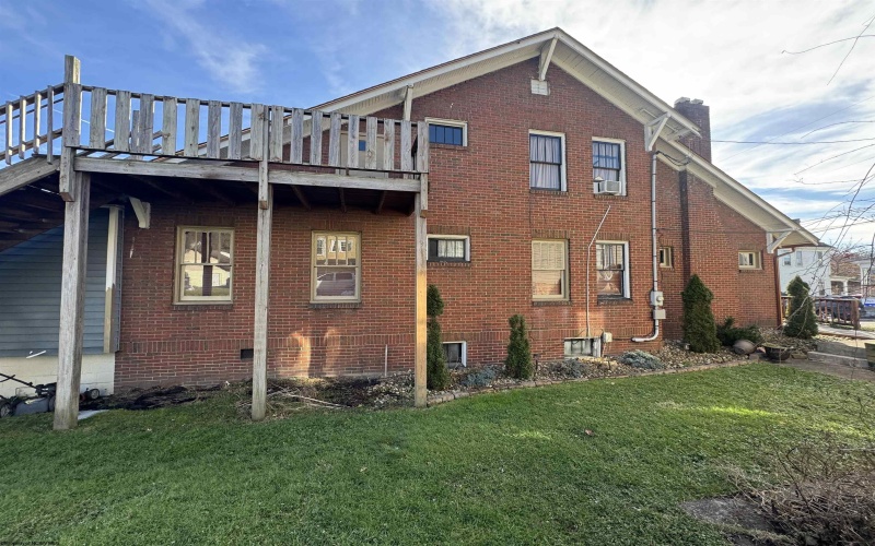 815 Fourth Street, Fairmont, West Virginia 26554, 5 Bedrooms Bedrooms, 10 Rooms Rooms,3 BathroomsBathrooms,Single Family Detached,For Sale,Fourth,10162836