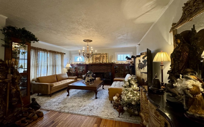 815 Fourth Street, Fairmont, West Virginia 26554, 5 Bedrooms Bedrooms, 10 Rooms Rooms,3 BathroomsBathrooms,Single Family Detached,For Sale,Fourth,10162836