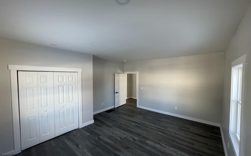 130 Hunsaker Street, Fairmont, West Virginia 26554, 3 Bedrooms Bedrooms, 6 Rooms Rooms,1 BathroomBathrooms,Single Family Detached,For Sale,Hunsaker,10162841